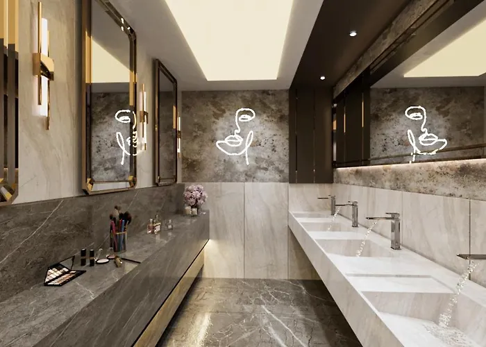 Renex Hotel 5*