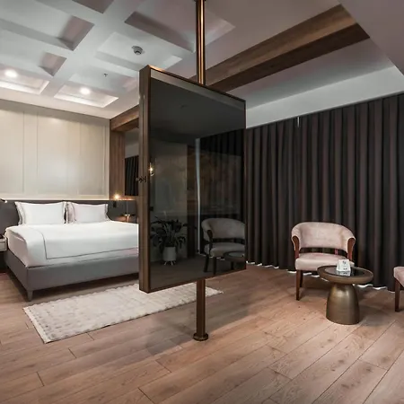 Ξενοδοχείο Renex 5*