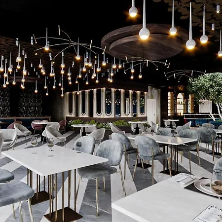 Ξενοδοχείο Renex 5*